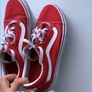 Red Lowtop Old School Vans